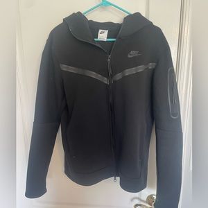 Black Nike tech fleece great condition